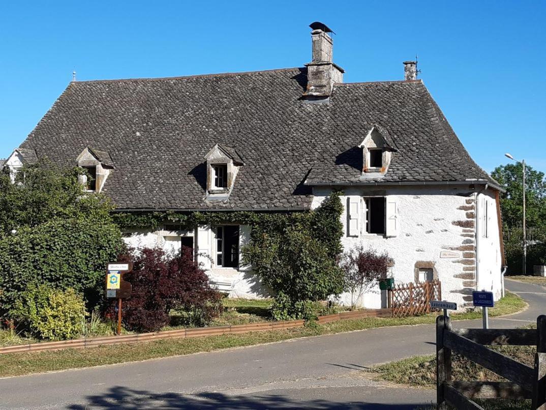 Bed and Breakfast Chez Mialaret Tourniac Exterior foto